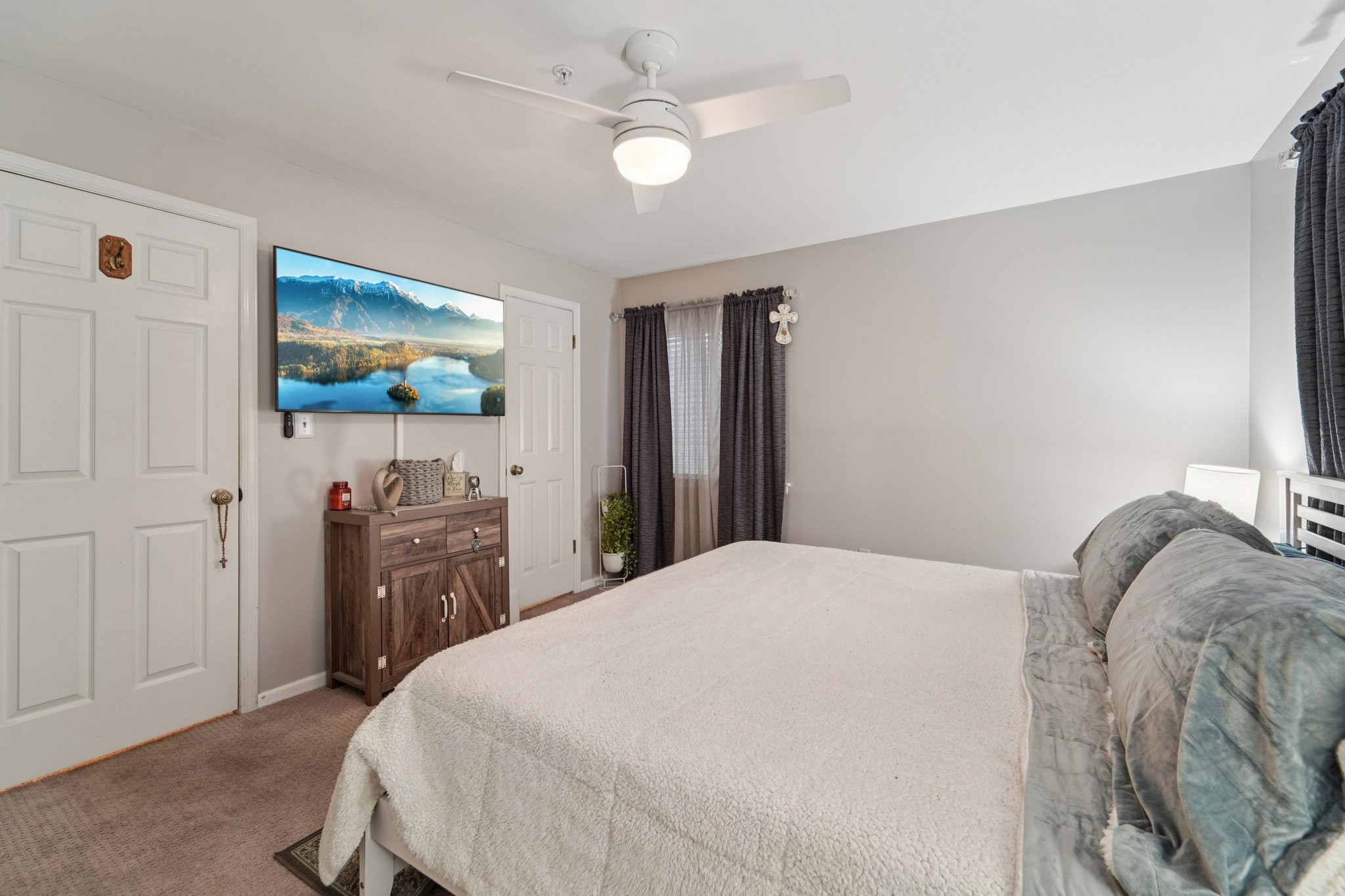 Whittier Ct-S0312-025.jpg