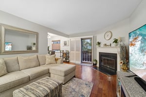 Whittier Ct-S0312-009.jpg