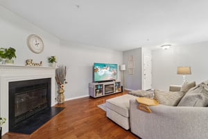 Whittier Ct-S0312-010.jpg