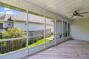 Screened-in Porch
