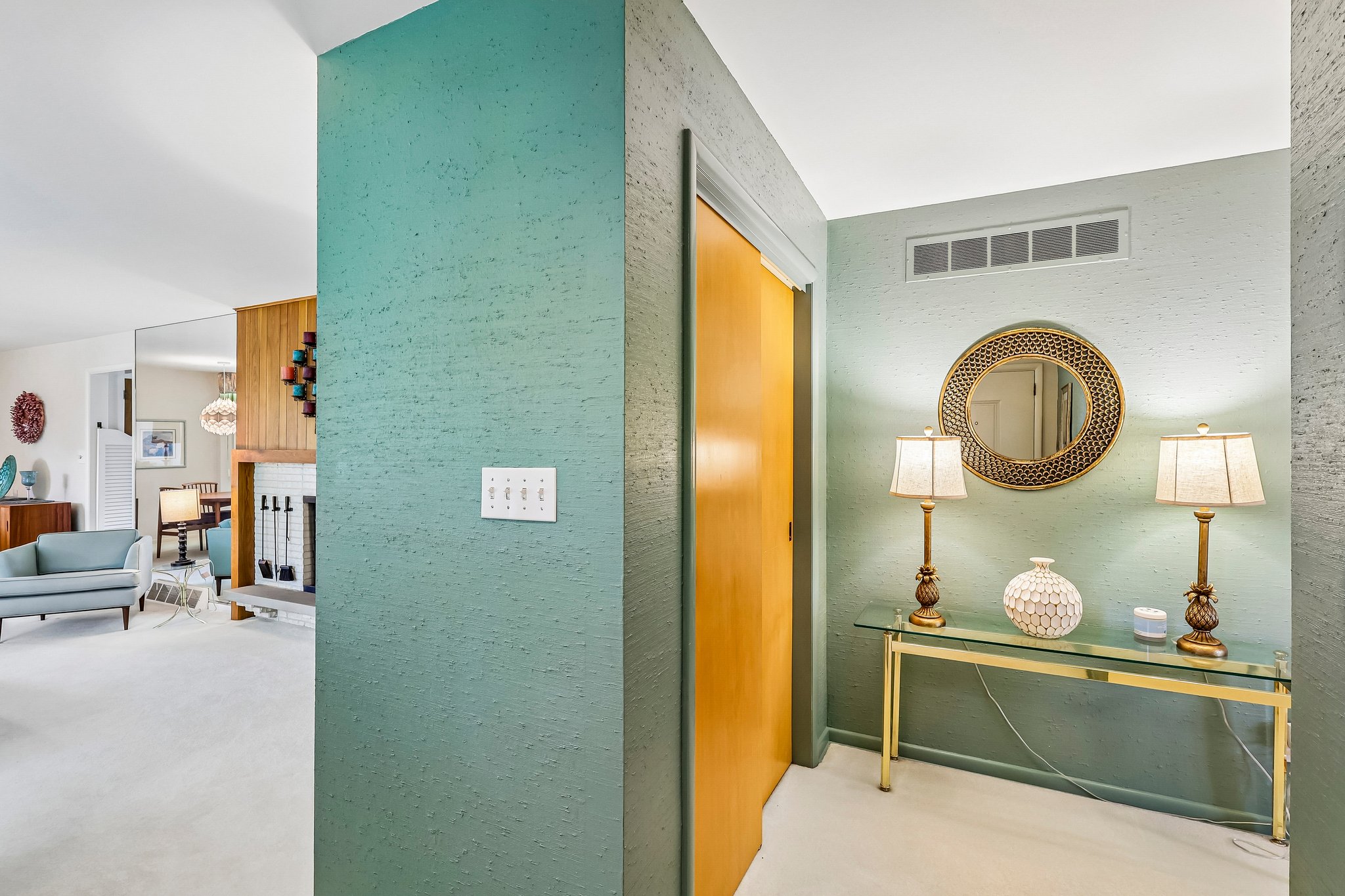 Trumbull Ave-S2805-004.jpg