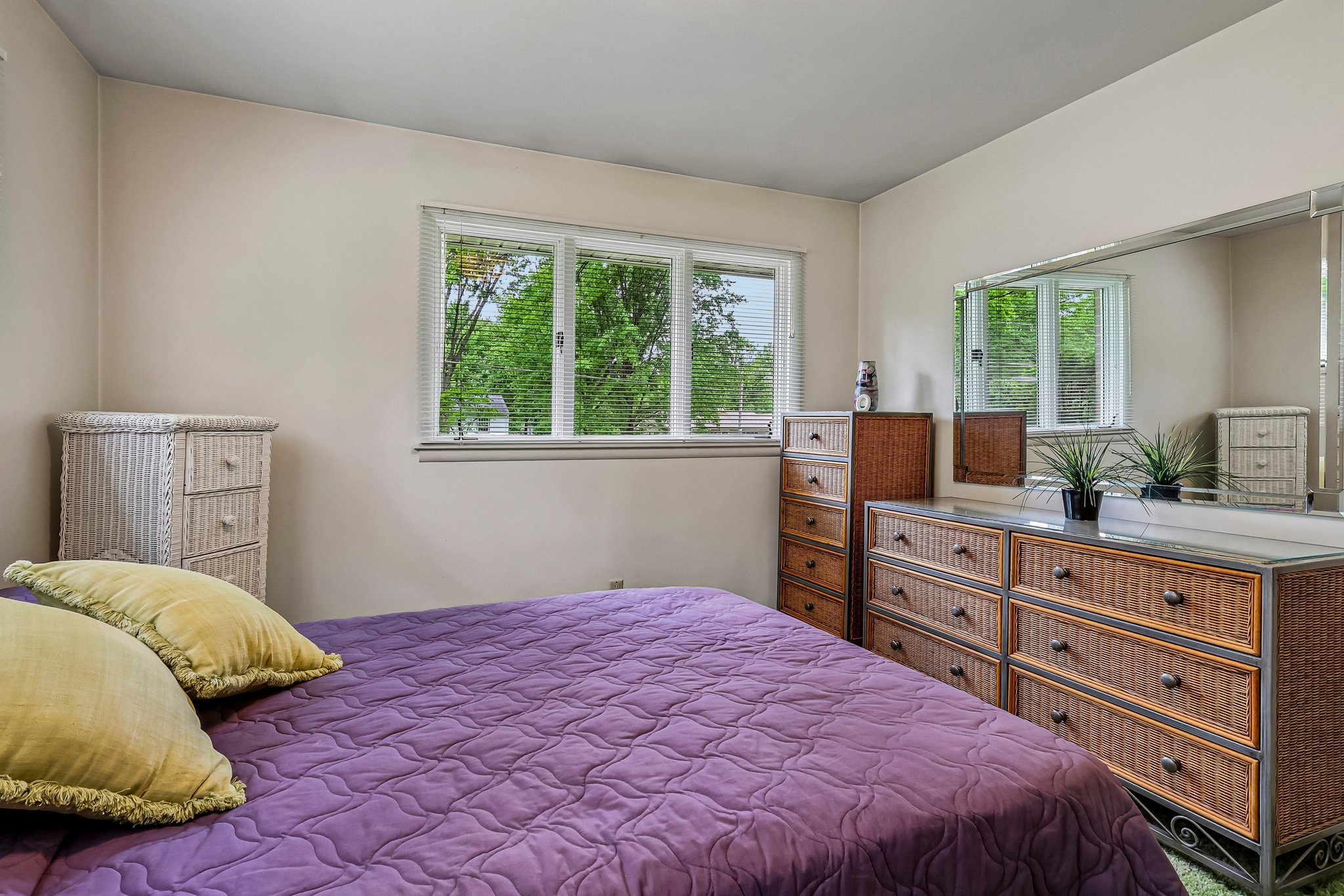 Trumbull Ave-S2805-025.jpg
