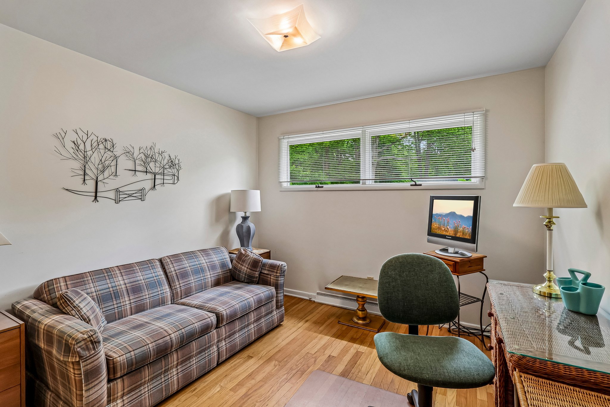 Trumbull Ave-S2805-028.jpg