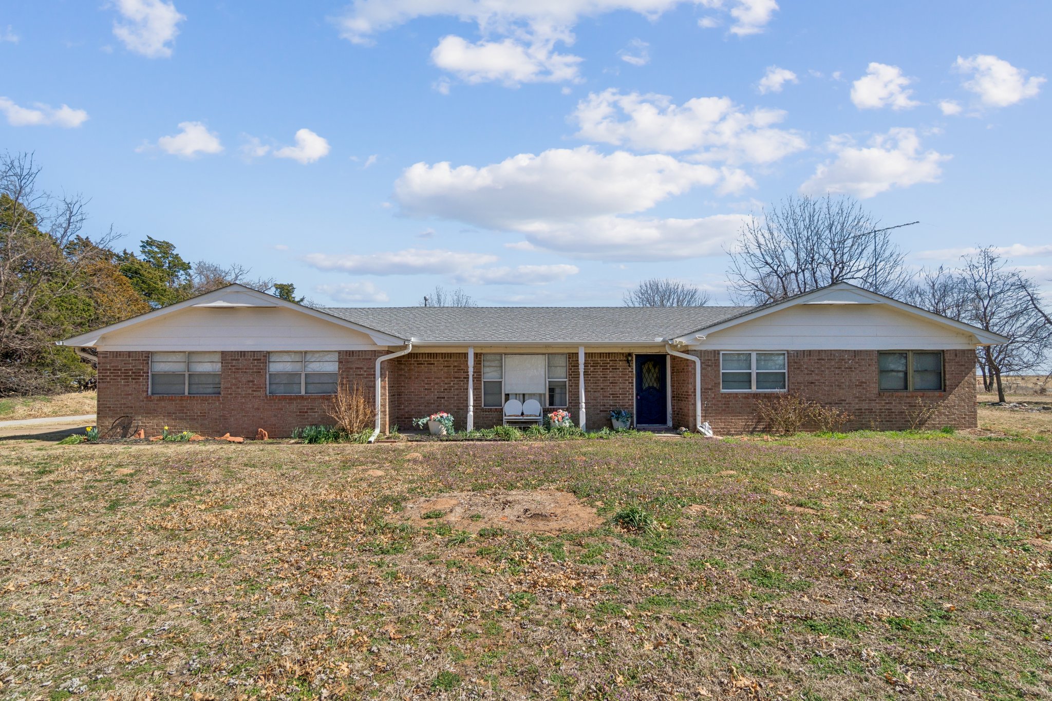 33057 Squaretop Rd_001.jpg