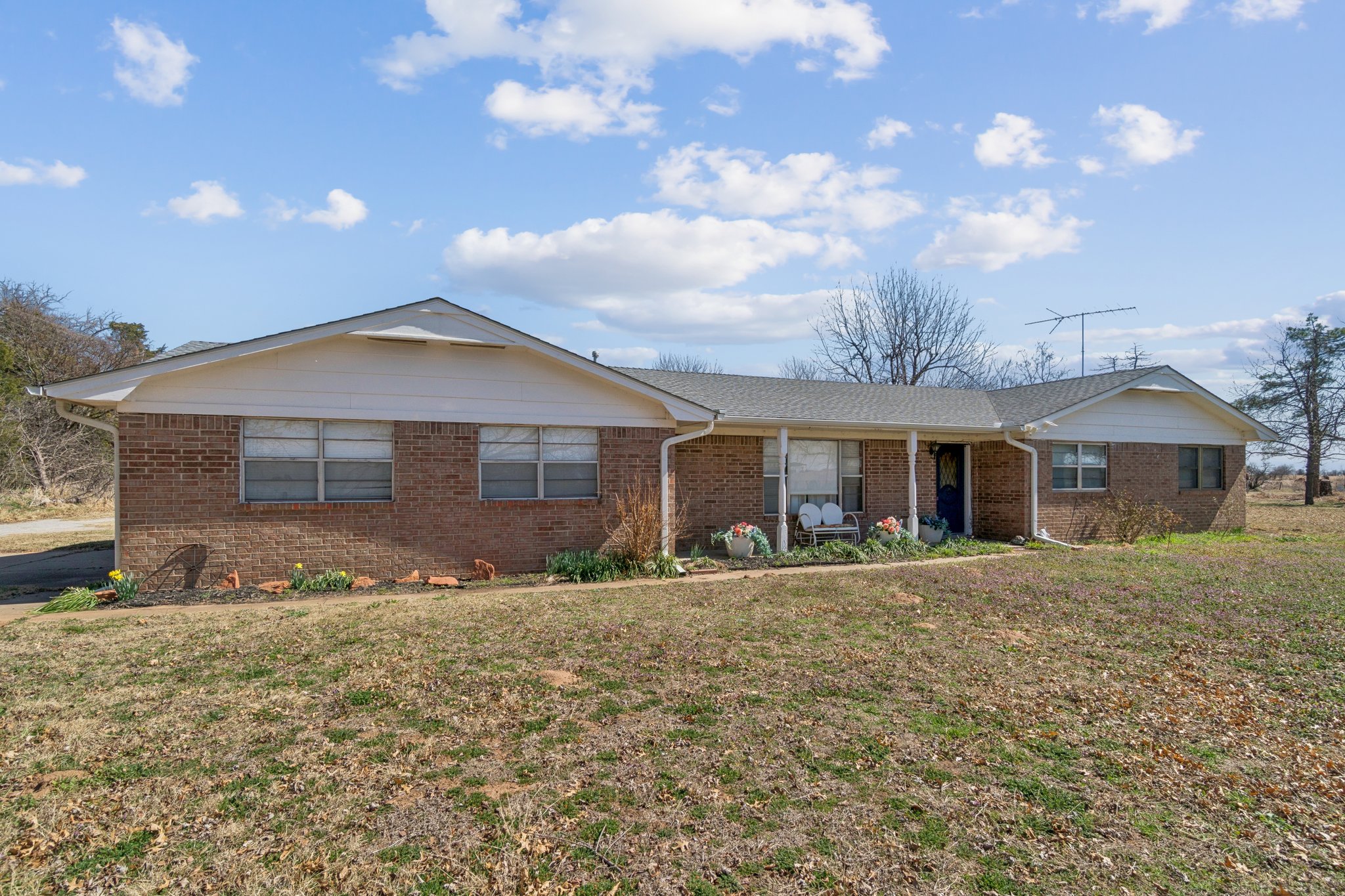 33057 Squaretop Rd_005.jpg