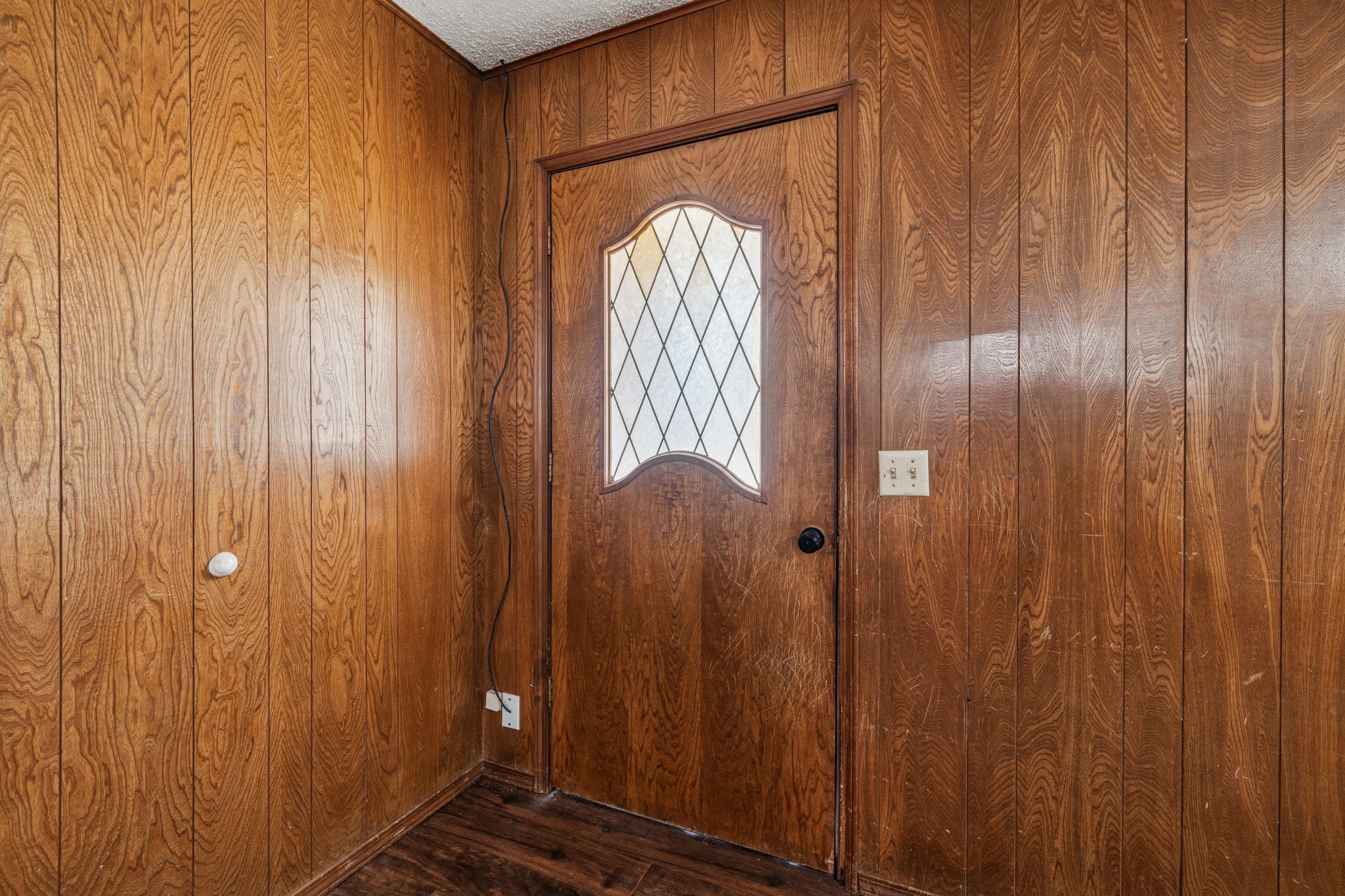 33057 Squaretop Rd_008.jpg