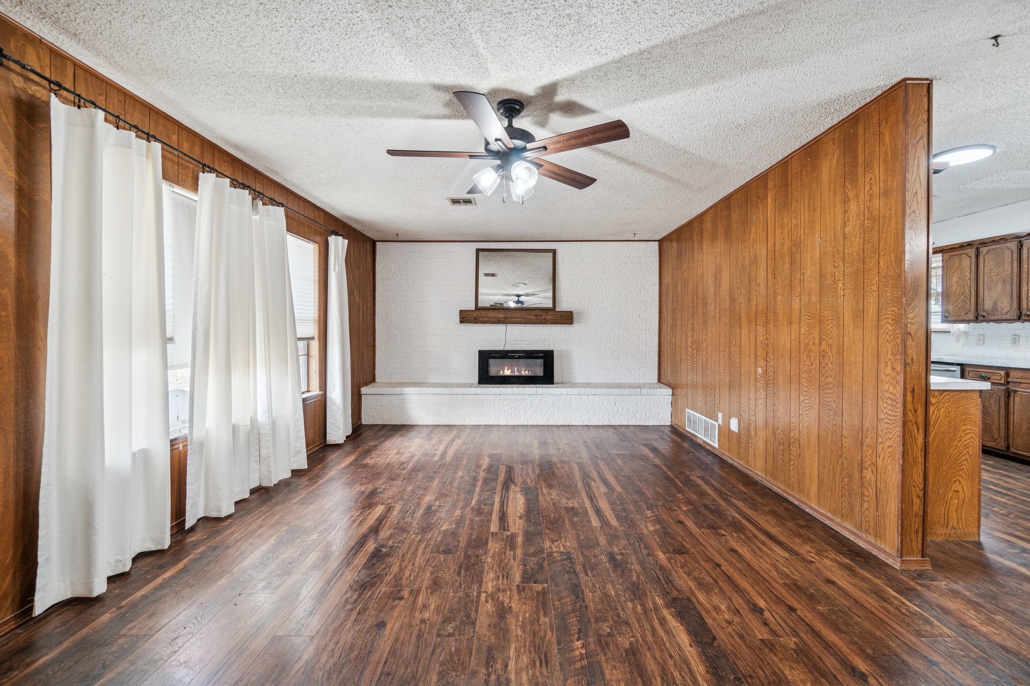 33057 Squaretop Rd_011.jpg