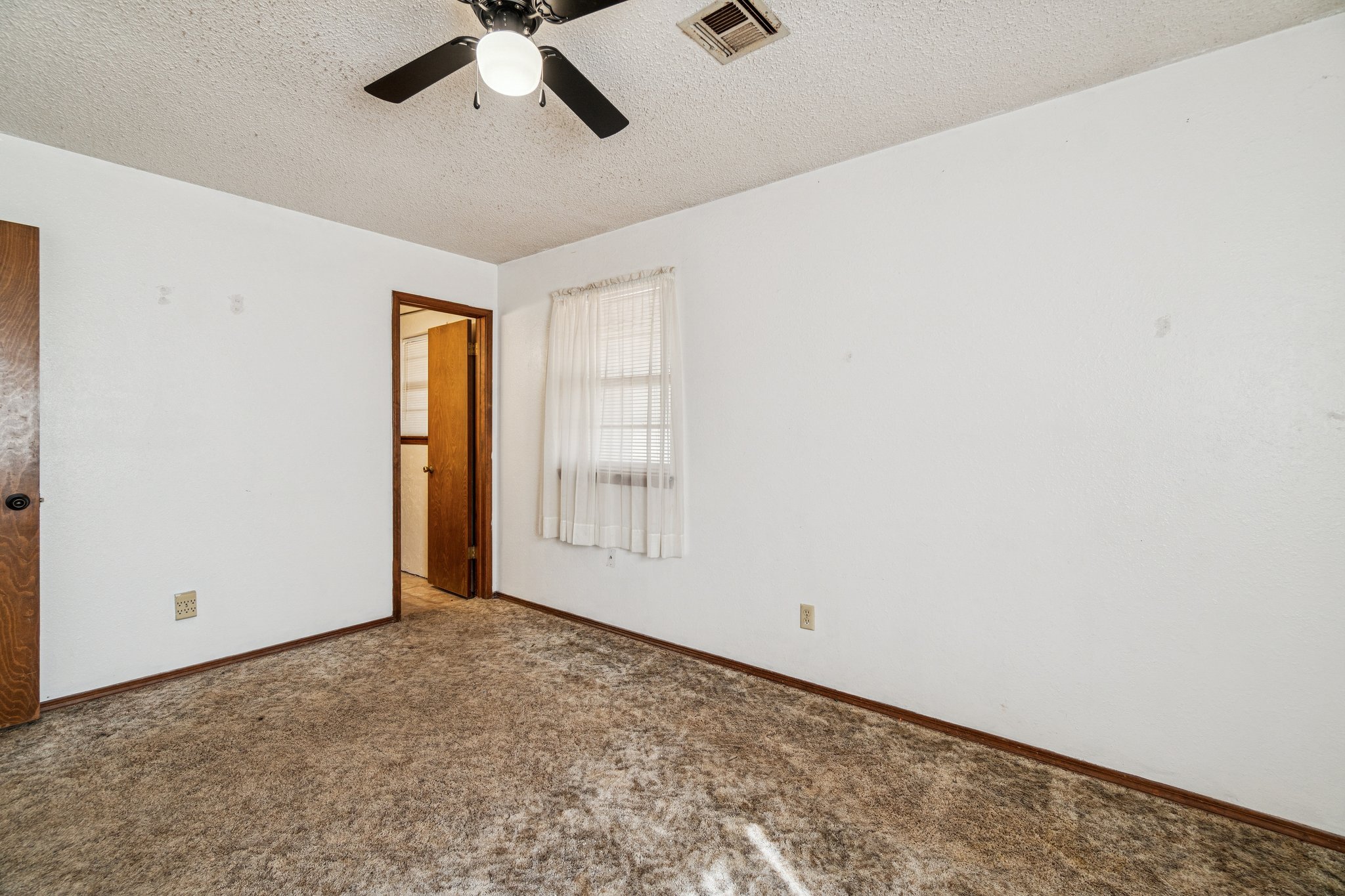 33057 Squaretop Rd_025.jpg