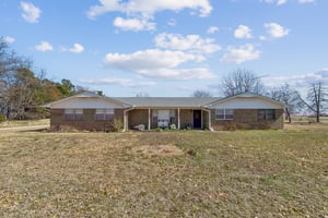 33057 Squaretop Rd_002.jpg