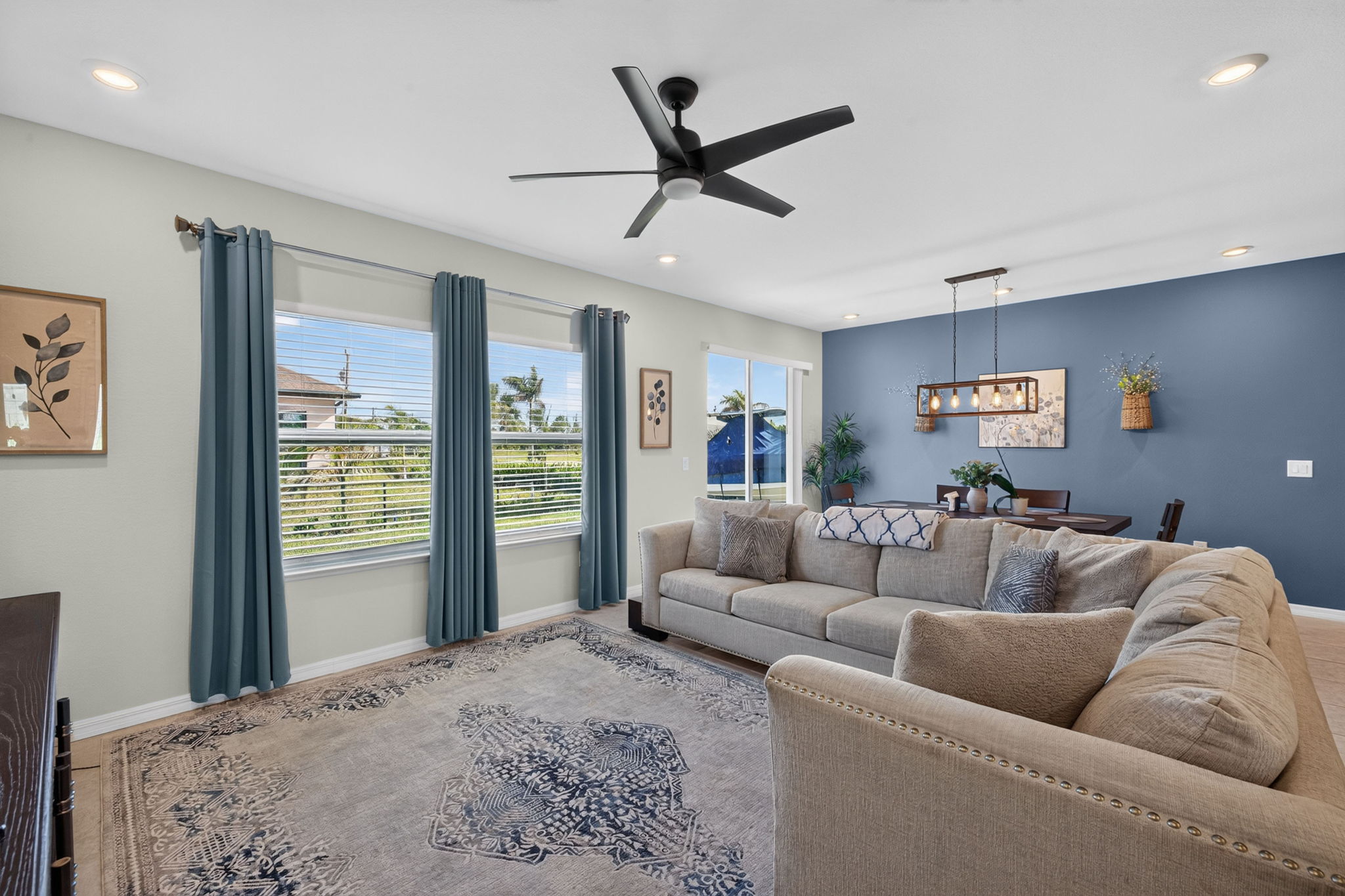 Living Room 4