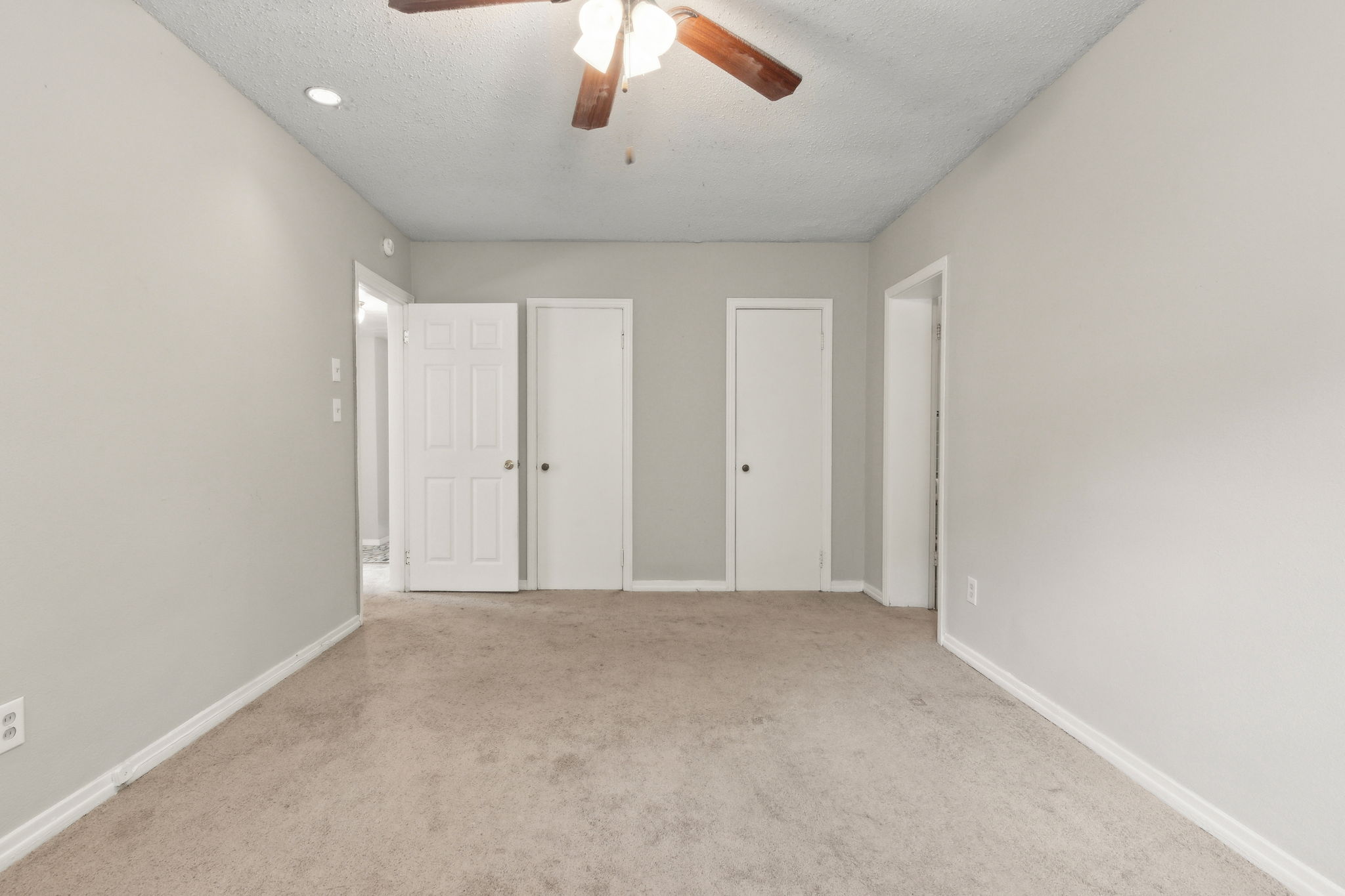 Primary Bedroom - double closets
