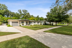 Extended driveway - plenty of parking