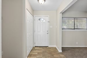 Shady Springs Dr-S2506-005.jpg