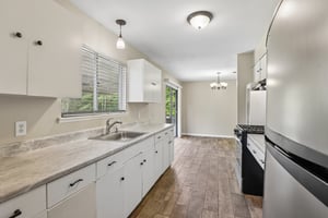 Shady Springs Dr-S2506-012.jpg