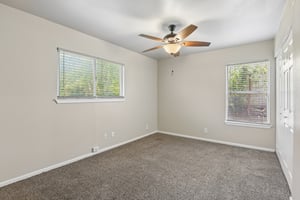 Shady Springs Dr-S2506-014.jpg