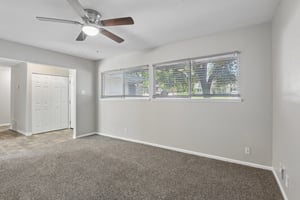 Shady Springs Dr-S2506-025.jpg