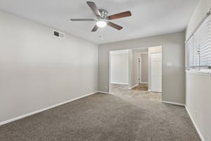 Shady Springs Dr-S2506-026.jpg