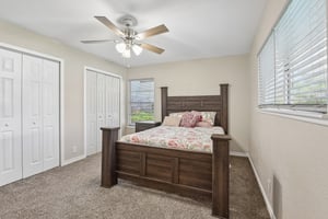 Shady Springs Dr-S2506-030.jpg