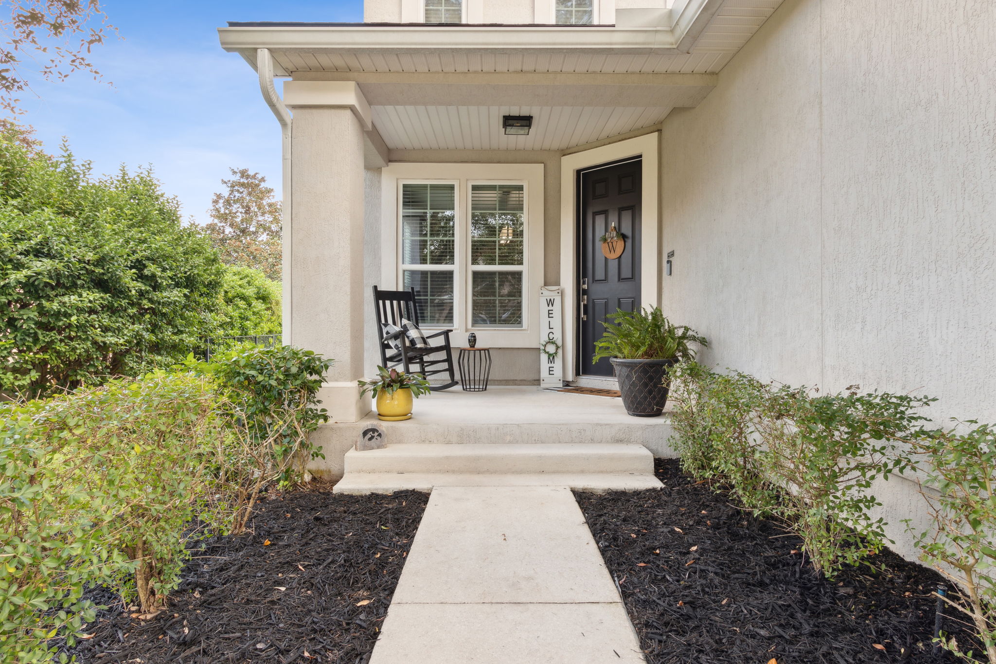 Front Entry Detail