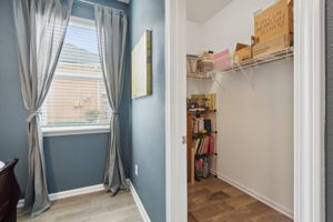 Walk-in Closet