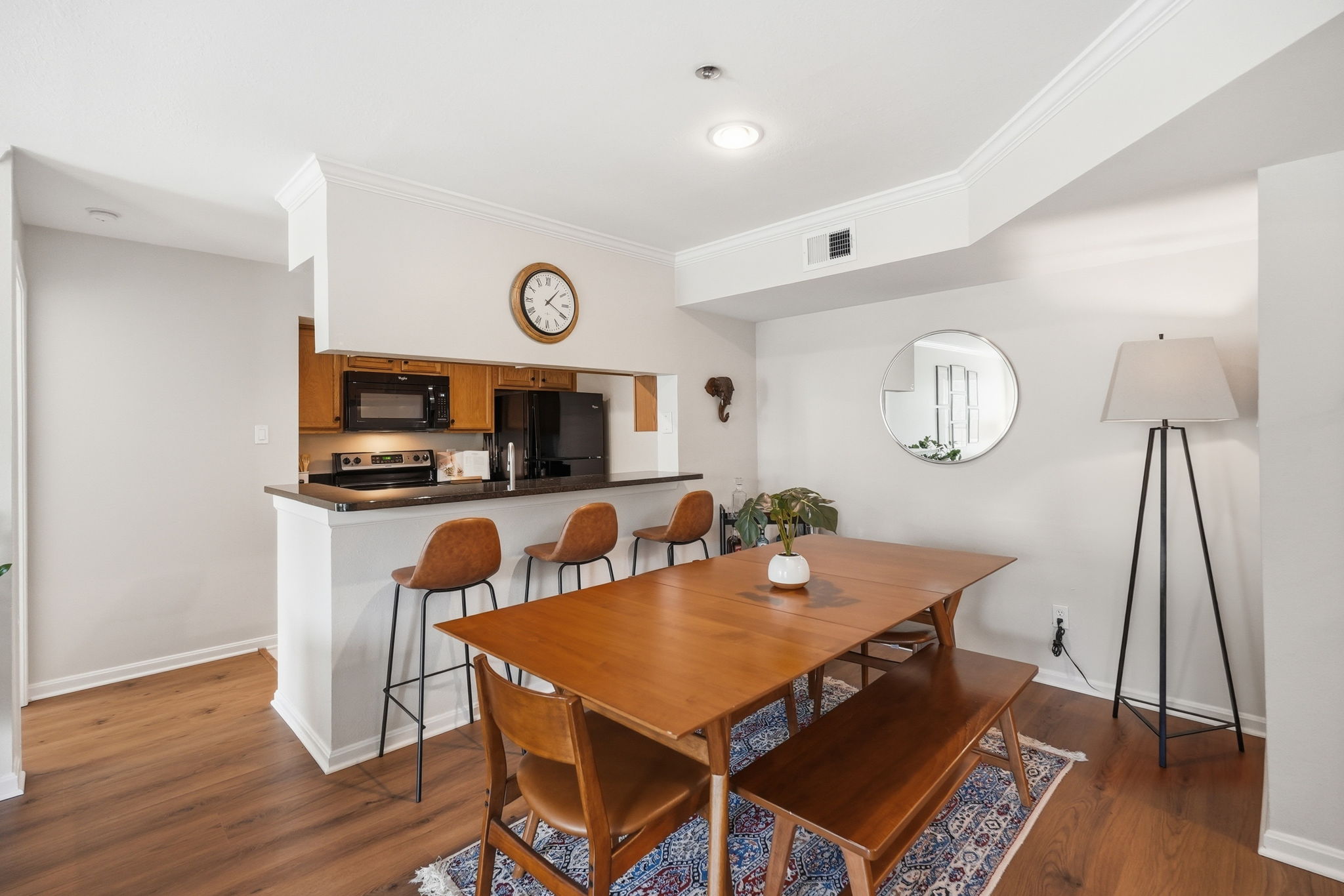 Dining Room & Kitchen