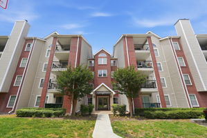 3307 Wyndham Cir #2158