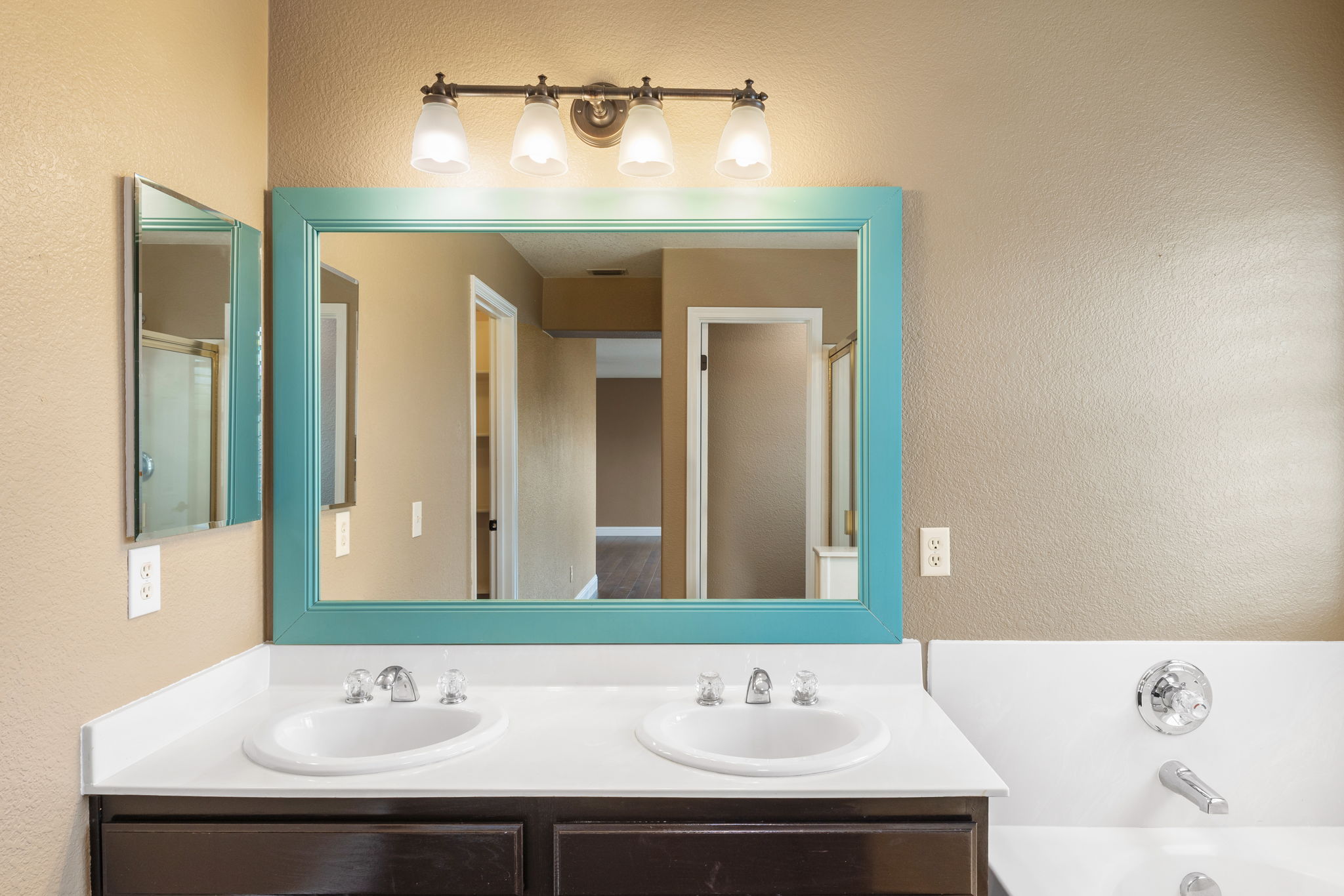 2024-03-06 - 3308 Calla Lily Way, Sacramento, CA 95833 32