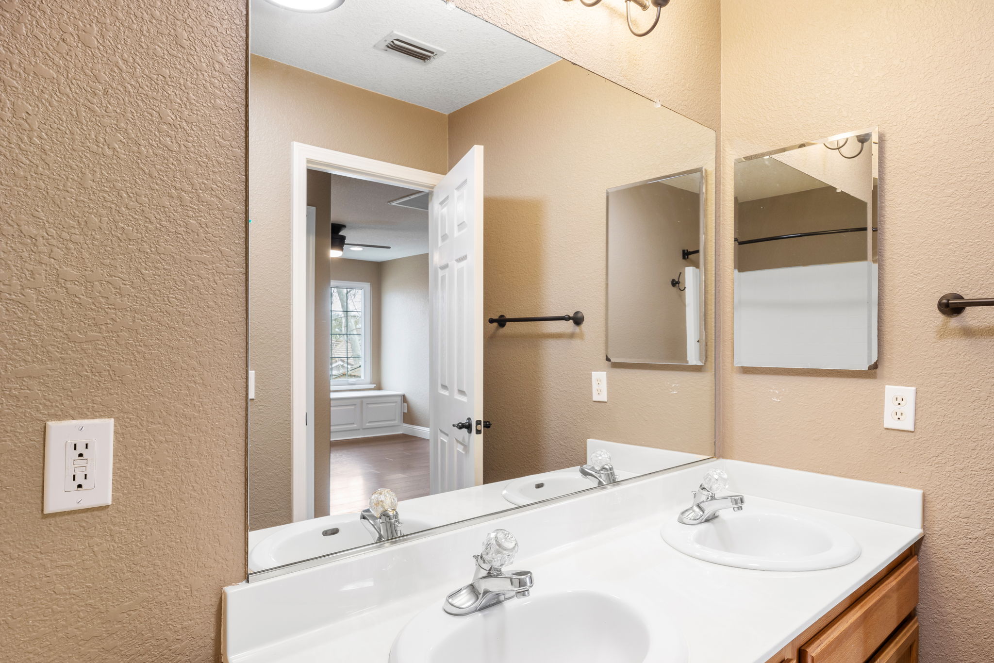 2024-03-06 - 3308 Calla Lily Way, Sacramento, CA 95833 42