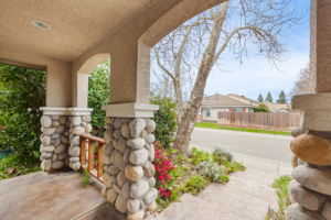 2024-03-06 - 3308 Calla Lily Way, Sacramento, CA 95833 09