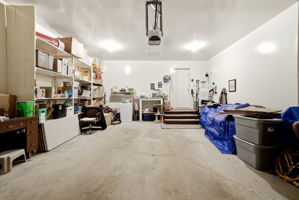 Photo 33