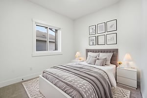 (39) virtually staged.jpeg