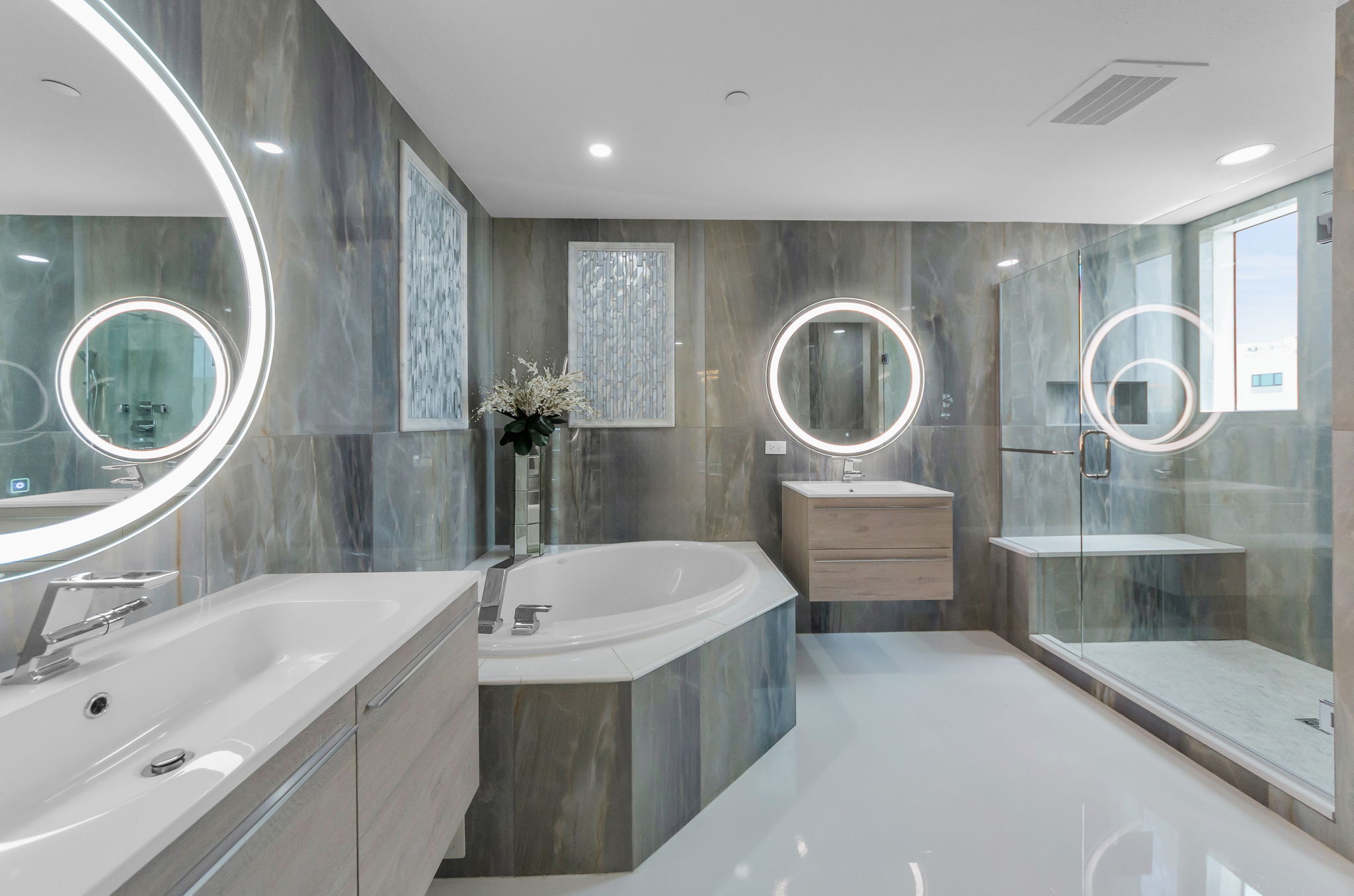 Primary Bathroom1a