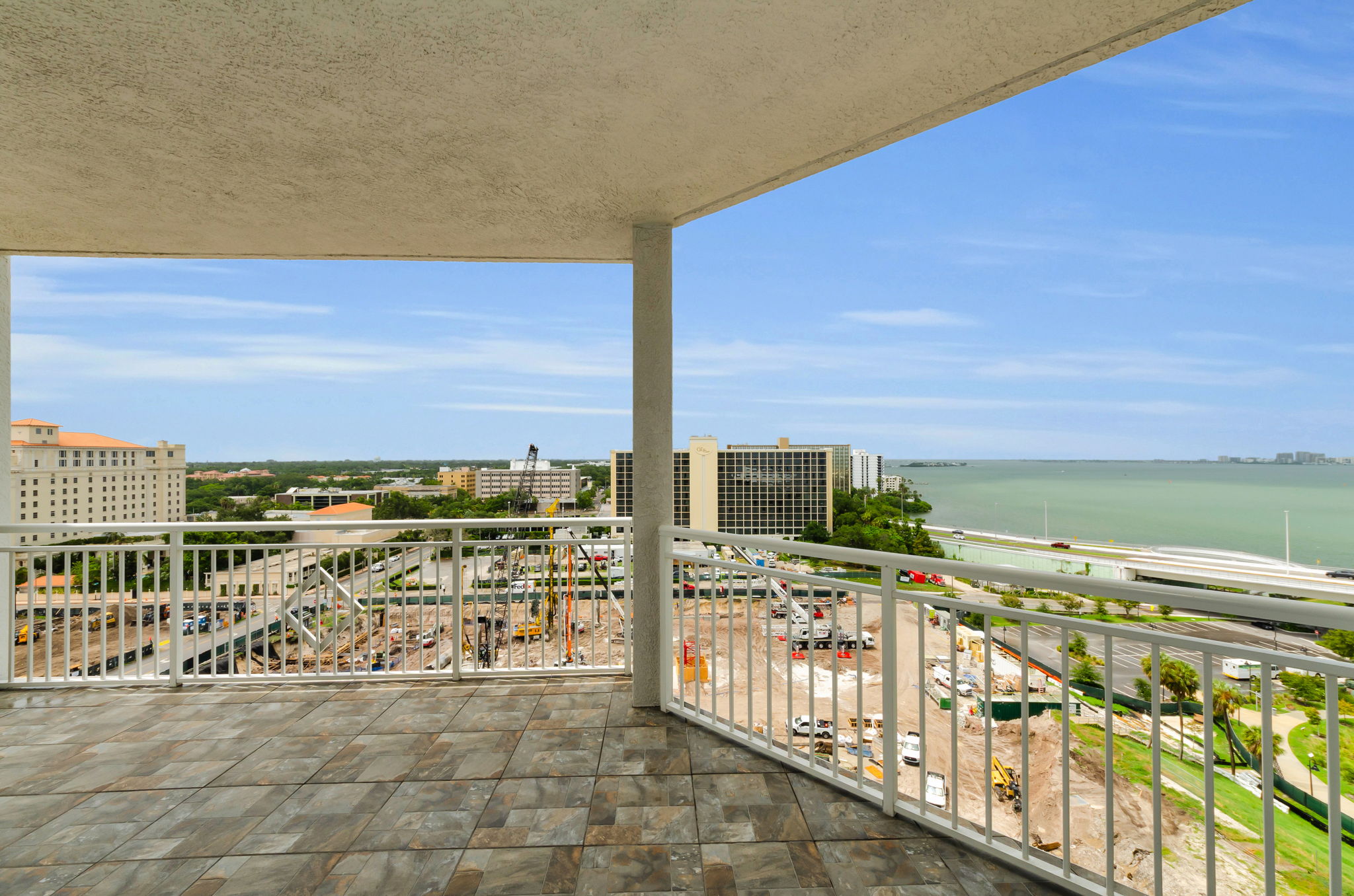 Balcony3