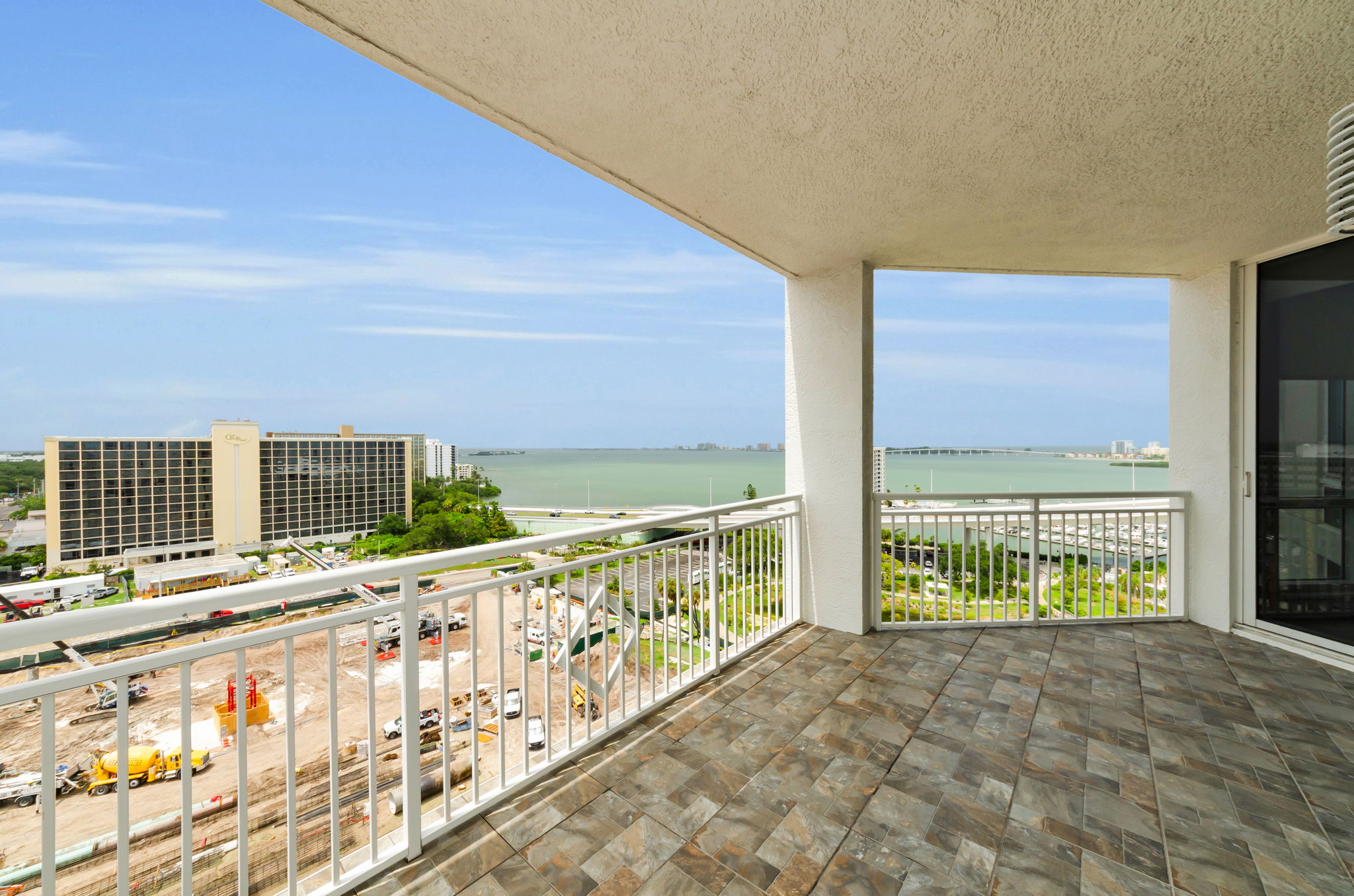 Balcony6