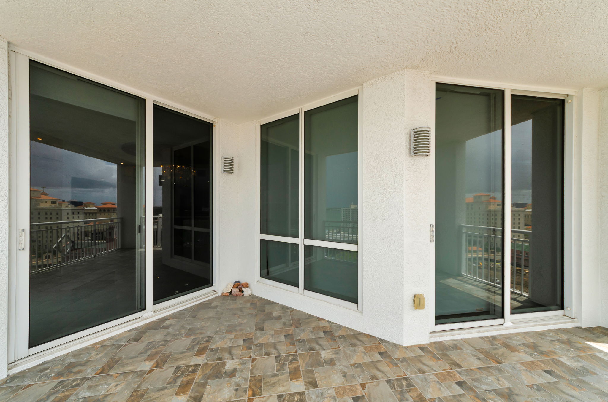 Balcony11