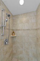 Upper Level Primary Bathroom1b