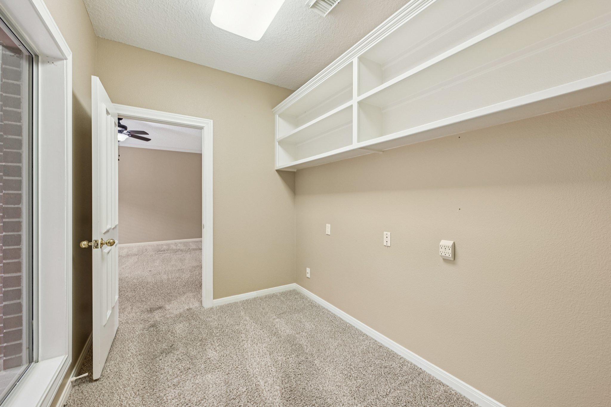 Creekside Dr-L1508-026.jpg