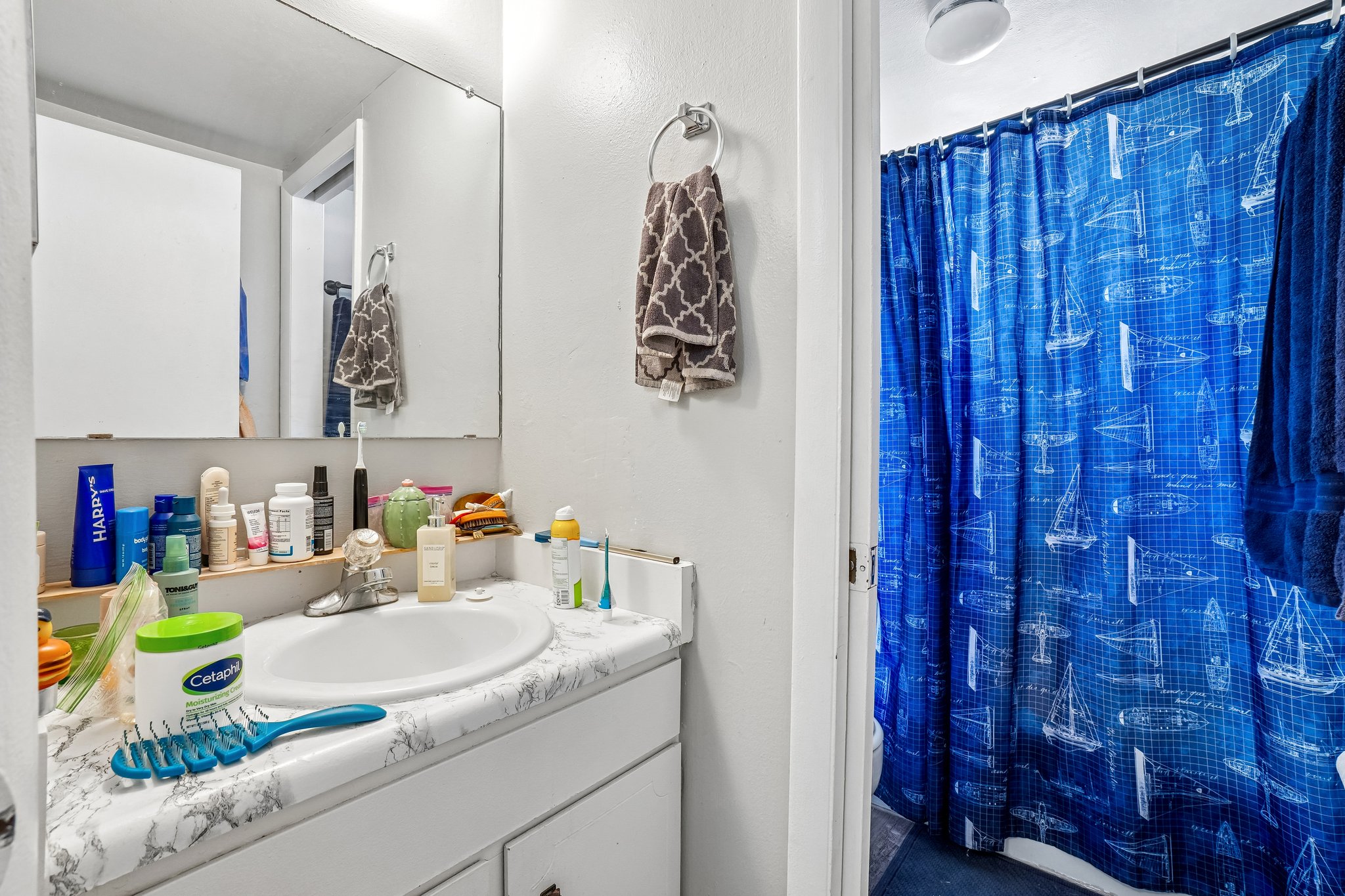 N Columbine St-S2104-033.jpg