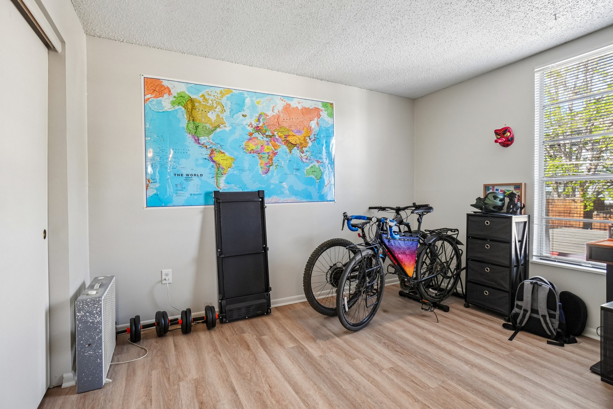 N Columbine St-S2104-045.jpg