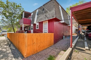 N Columbine St-S2104-003.jpg