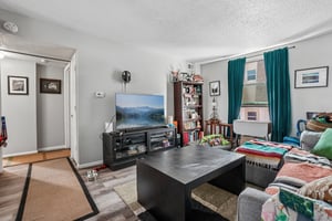 N Columbine St-S2104-011.jpg