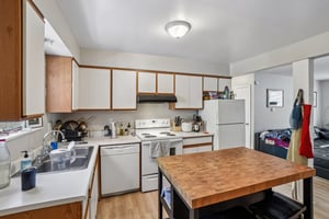 N Columbine St-S2104-017.jpg