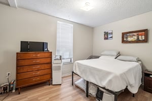 N Columbine St-S2104-036.jpg