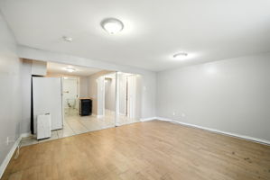  Photo 37