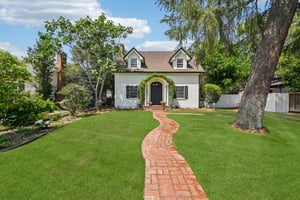 A-W Roses Rd-L2108-001.jpg