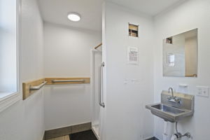 Photo 31