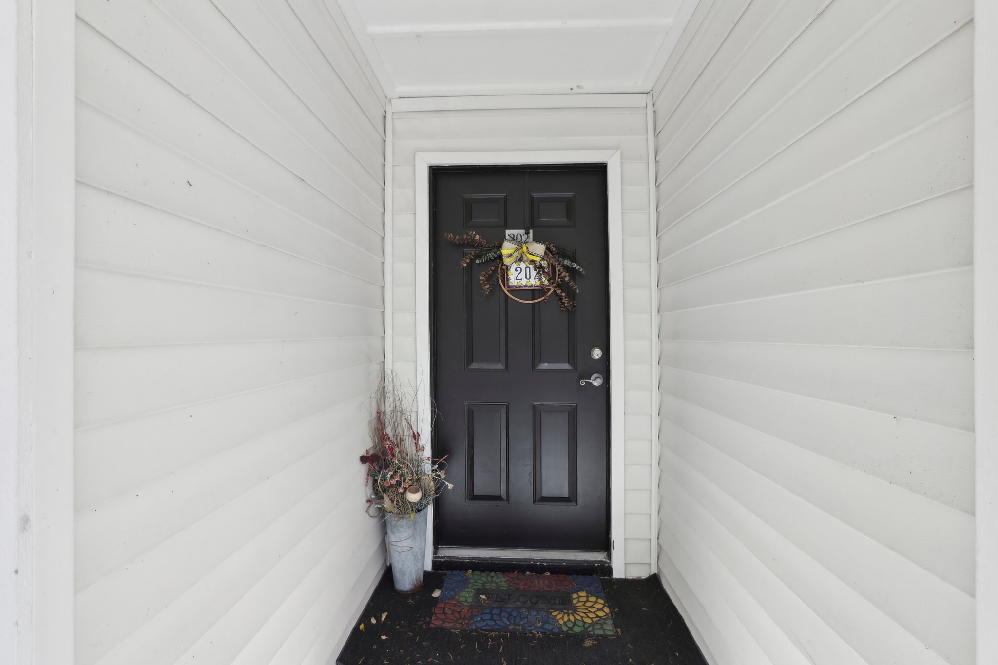 Haviland Ct unit 202-004.jpg
