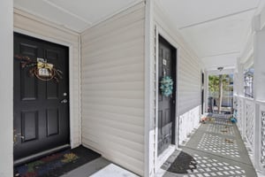 Haviland Ct unit 202-003.jpg