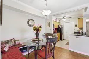 Haviland Ct unit 202-011.jpg