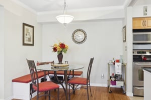 Haviland Ct unit 202-014.jpg
